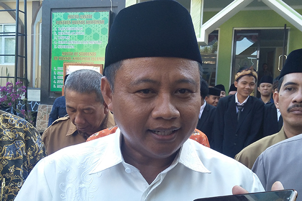 Wakil Gubernur Jawa Barat  Uu Ruzhanul Ulum