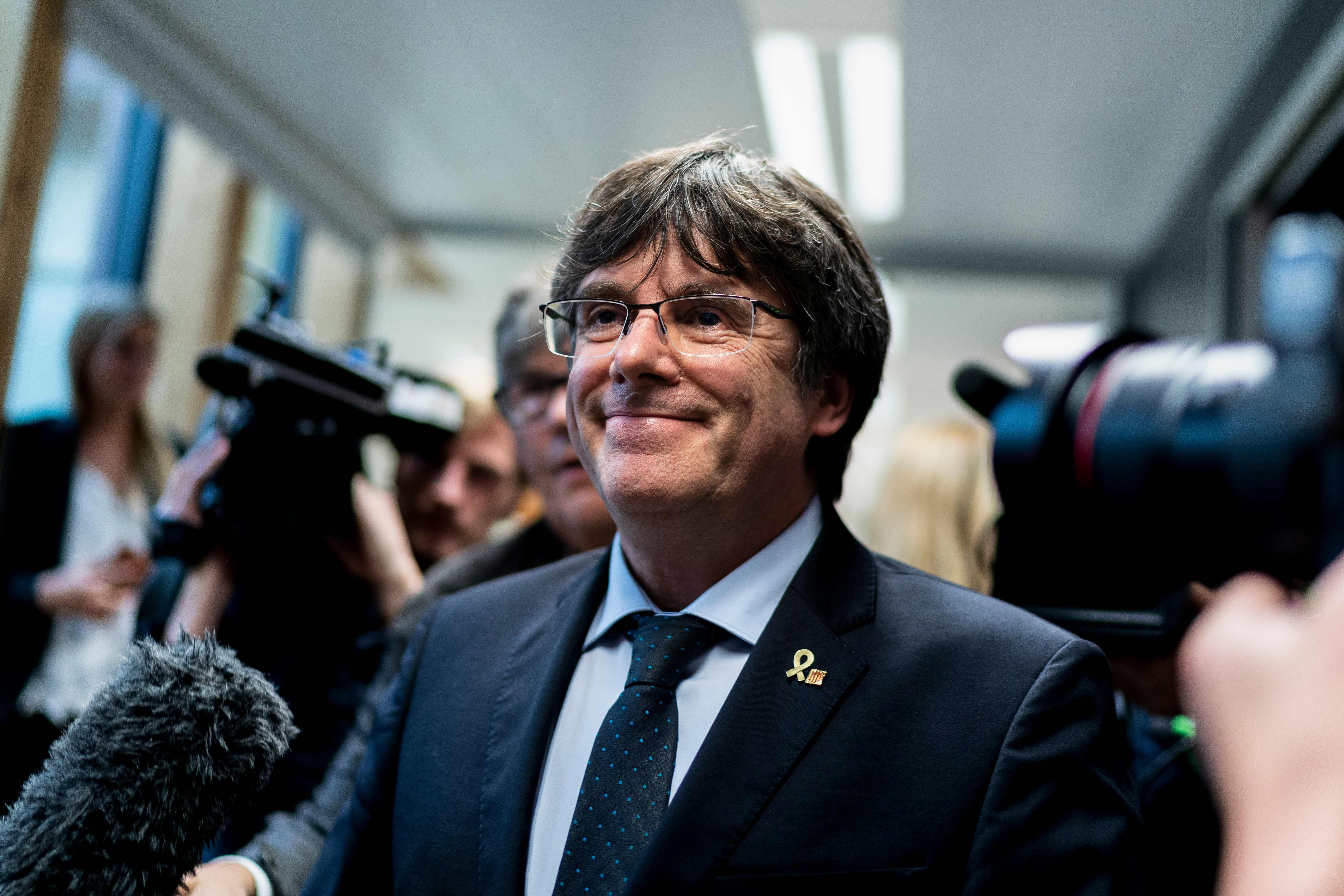 Mantan pemimpin Catalonia Carles Puigdemont