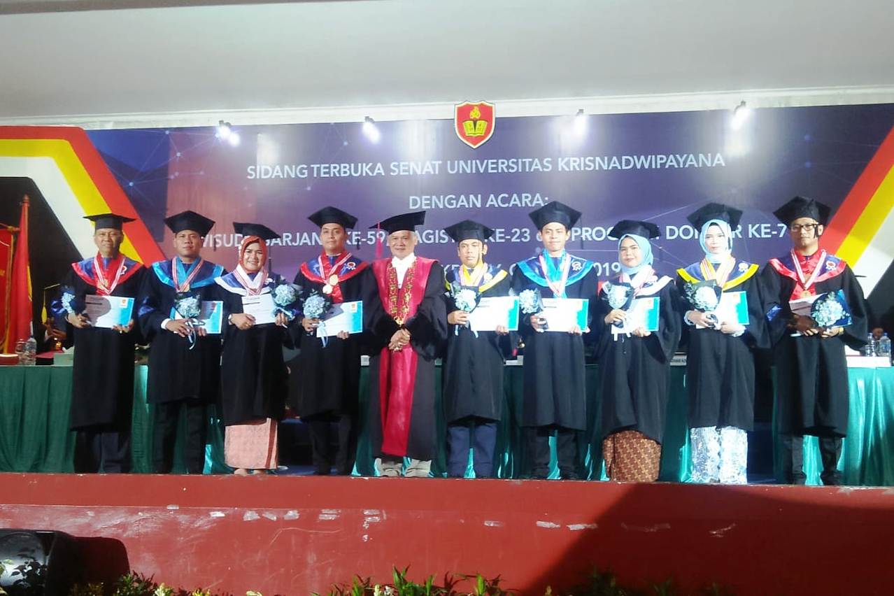 Universitas Krisnadwipayana kembali meluluskan  59 orang lulusan S1, 96 orang lulusan S2, dan 2 orang lulusan S3.