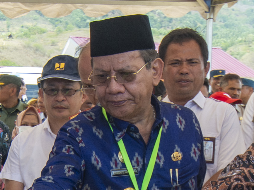 Gubernur Sulteng Longki Djanggola