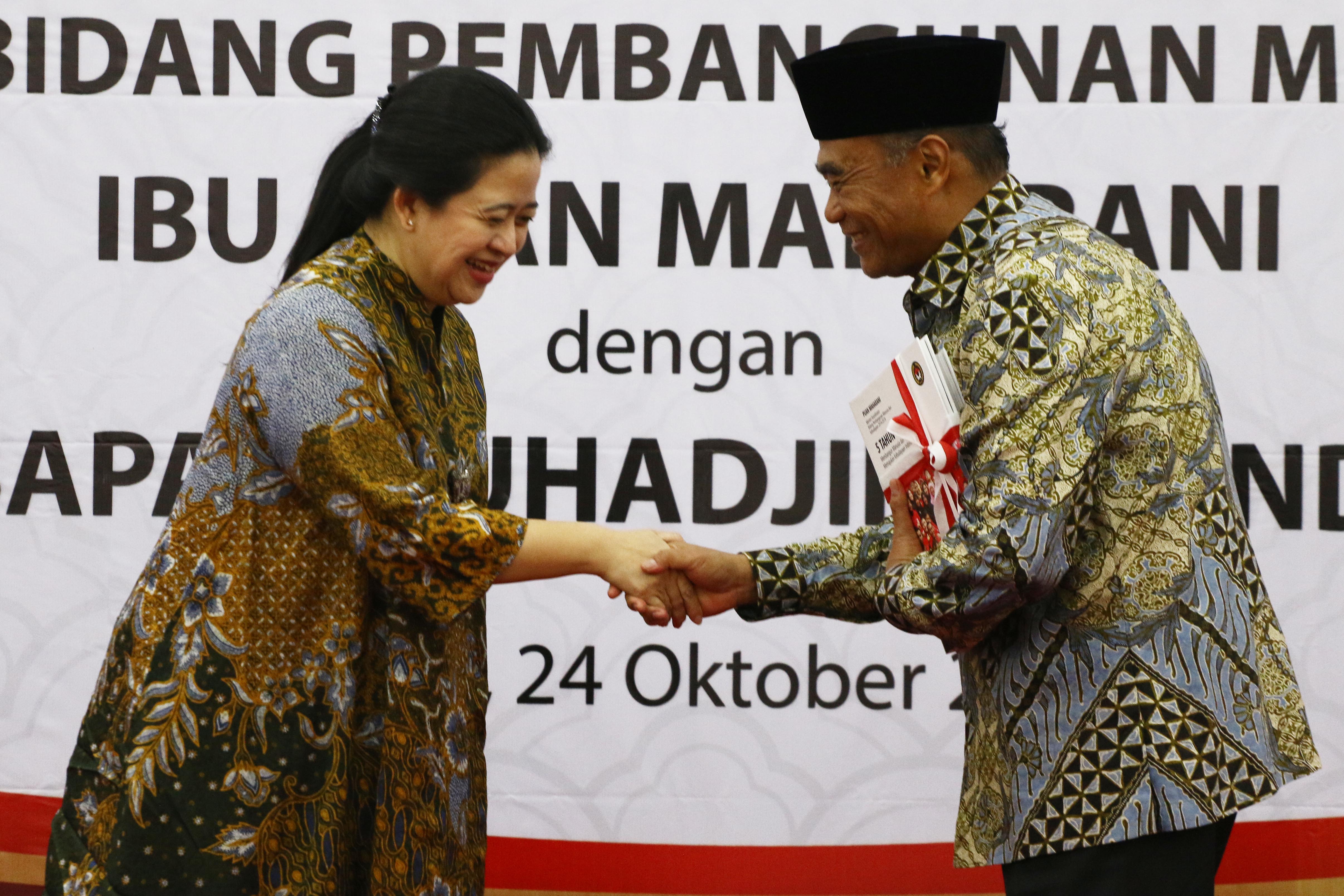 Pisah Sambut Puan Maharani dengan Muhadjir Effendy 