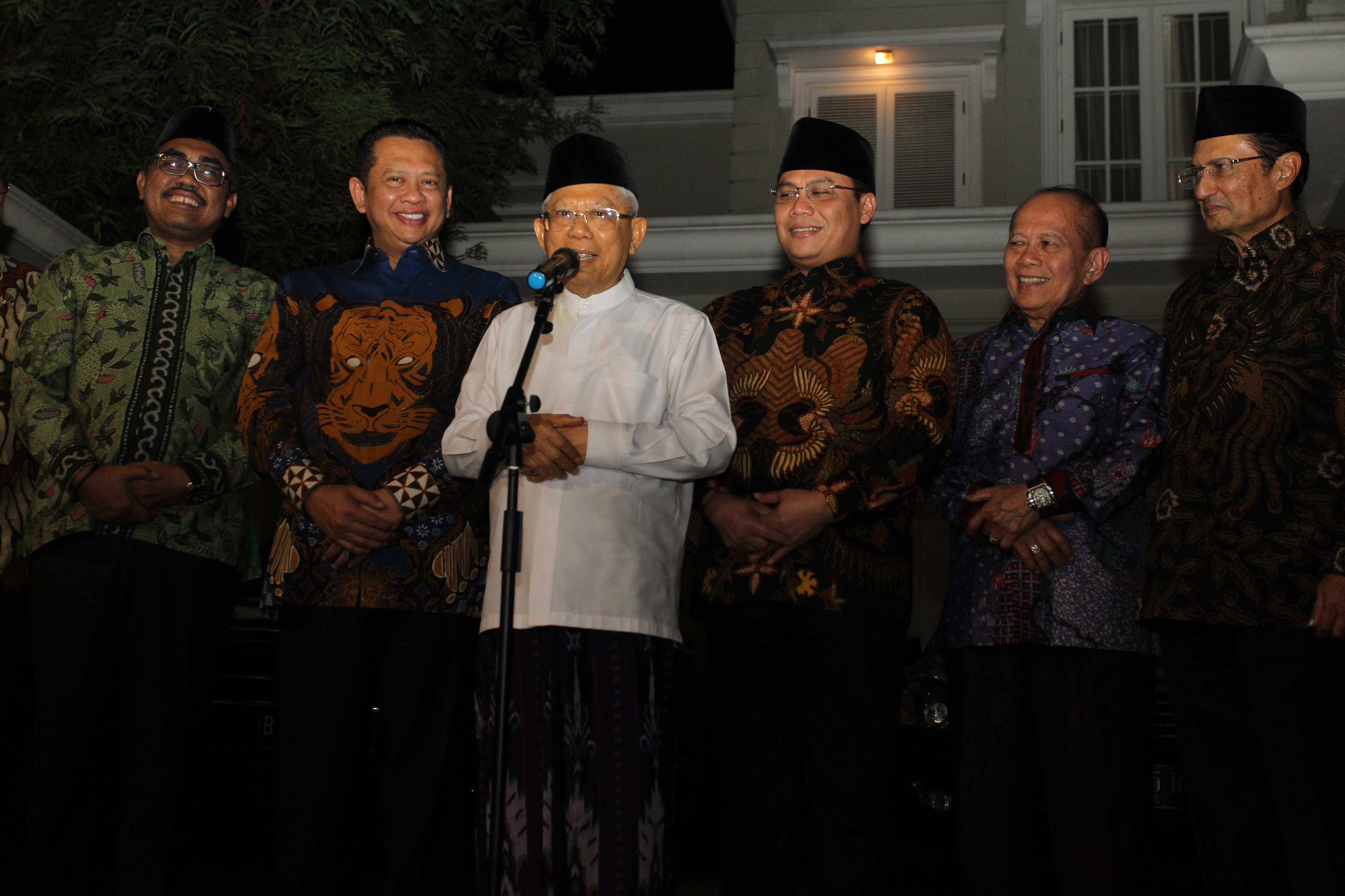 Wakil Presiden terpilih Ma'ruf Amin menerima pimpinan MPR i kediaman Ma'ruf Amin Jalan Situbondo, Jakarta, hari ini.
