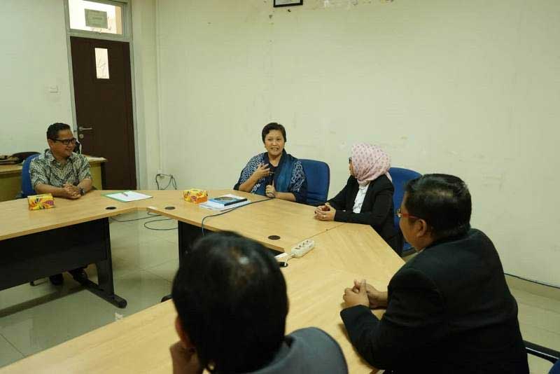 Wakil Ketua MPR, Lestari Moerdijat (kedua kanan).