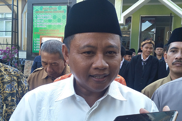 Pelaksana Harian (Plh) Gubernur Jawa Barat, Uu Ruzhanul Ulum