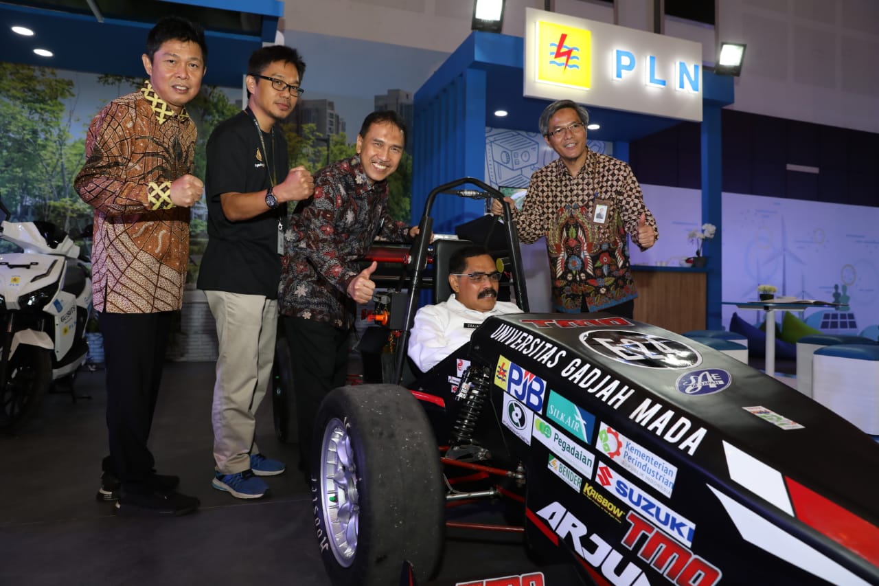 Mobil Formula Sapuangin di ajang IIMS 2019