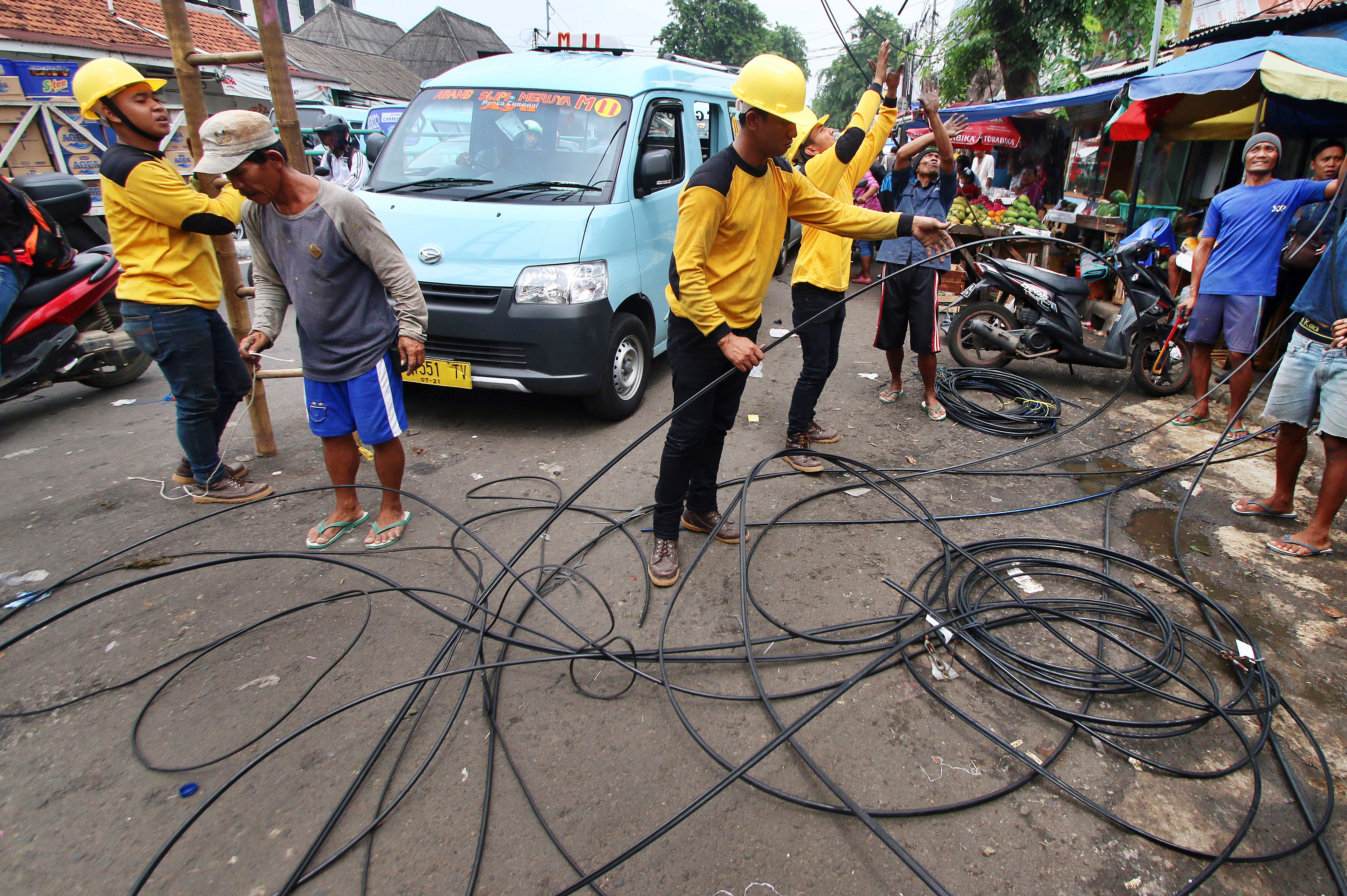 Apjatel Dianggap Tidak Berupaya Relokasi Kabel Optik