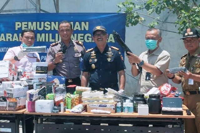 Lindungi masyarakat, Bea Cukai Surakarta musnahkan barang ilegal senilai Rp1,3 Miliar