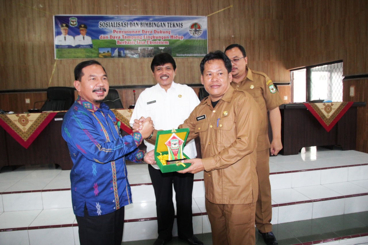 Plt Sekda Kota Pematangsiantar, Kusdianto meminta para OPD membangun konsep Kota Pematangsiantar berwawasan lingkungan.