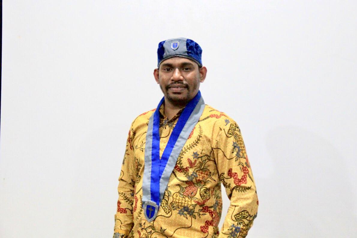 Ketua Umum Pengurus Pusat Gerakan Mahasiswa Kristen Indonesia (GMKI) Korneles Galanjinjinay