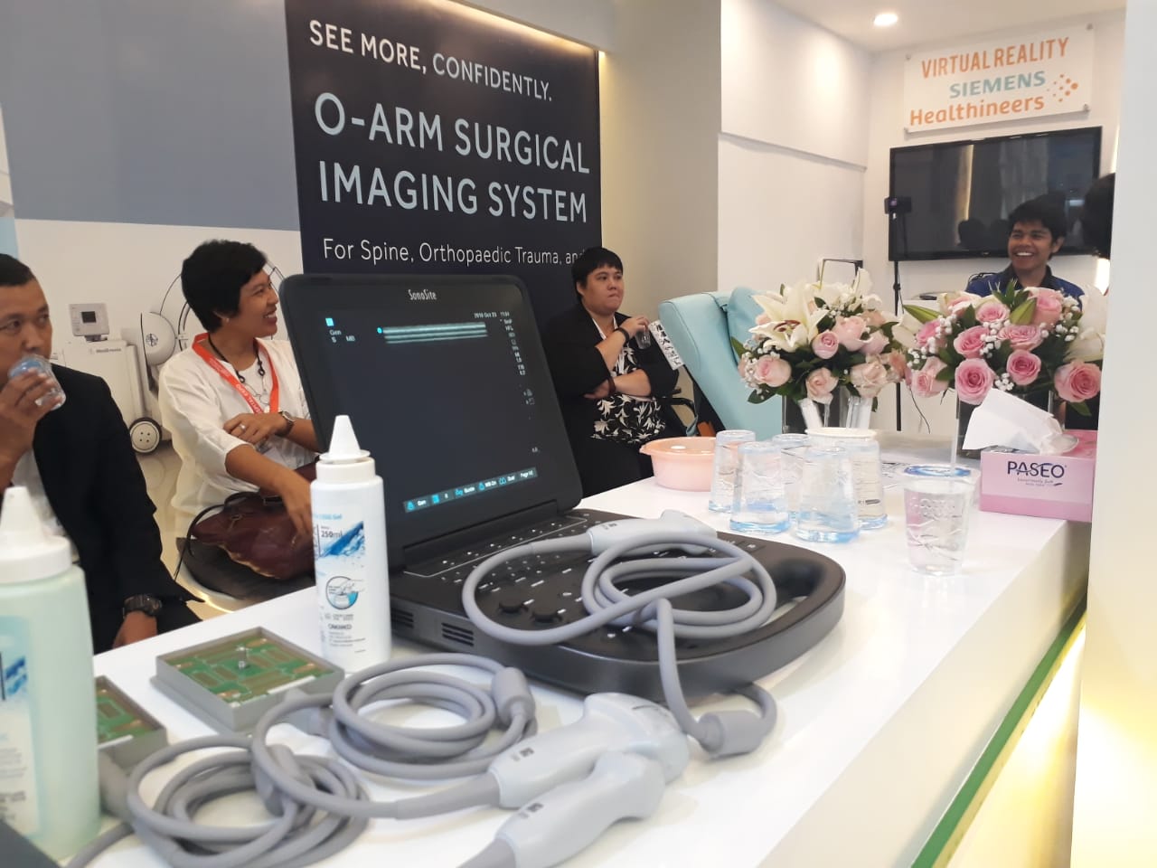 Peralatan medis dengan teknologi digital dipamerkan pada the 32nd Indonesia International Hospital Expo di JCC, Senayan, Jakarta.