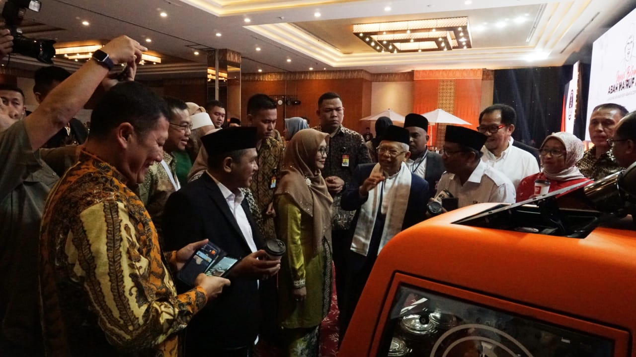 Wakil Presiden terpilih KH Ma'ruf Amin saat menghadiri acara Santri Milenial Center di Yogyakarta, Kamis (10/10).