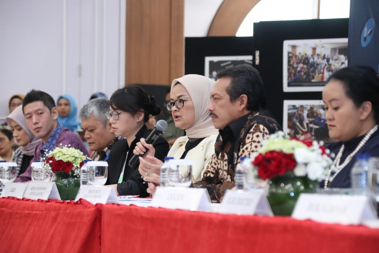 Badan POM bekerja sama dengan Asosiasi E-Commerce Indonesia (idEA) dan Market Places awasi peredaran produk obat dan makanan secara daring