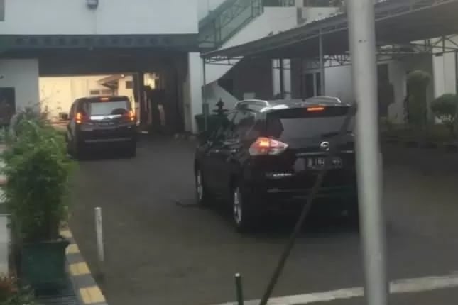 Rombongan Menko Polhukam Wiranto kembali ke RSPAD Gatot Subroto, Sabtu (19/10)