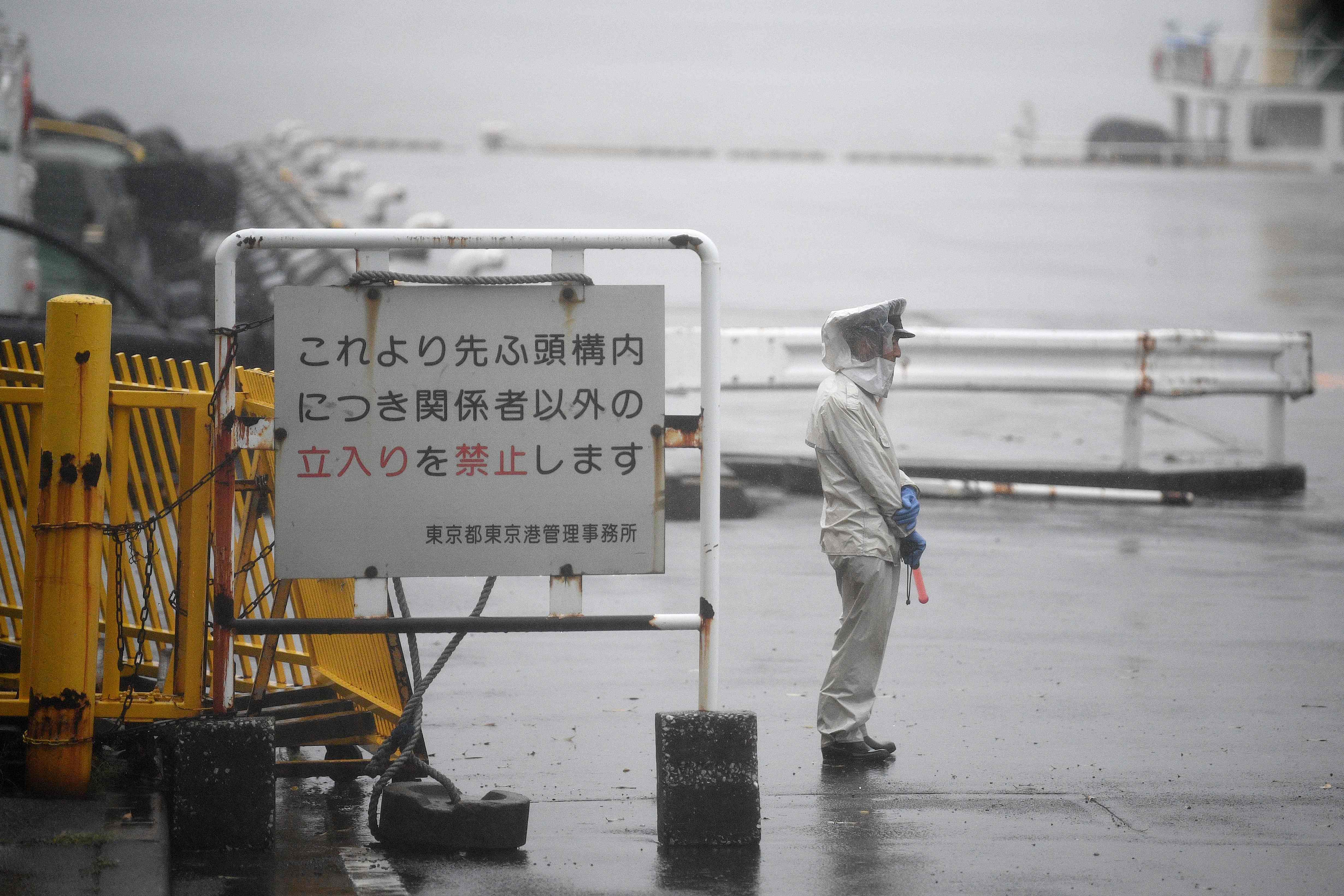 Topan Hagibis Semakin Mendekati Jepang, Satu Orang Tewas