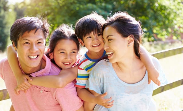 Sangat penting menjaga kesehatan keluarga.