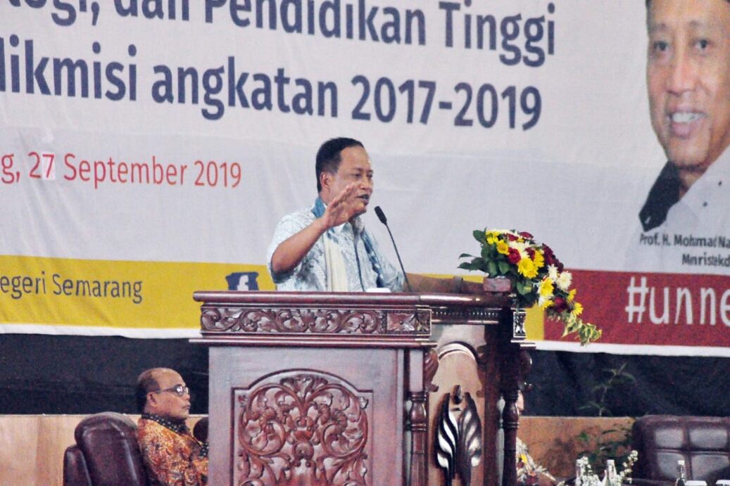 Menristekdikti M Nasir