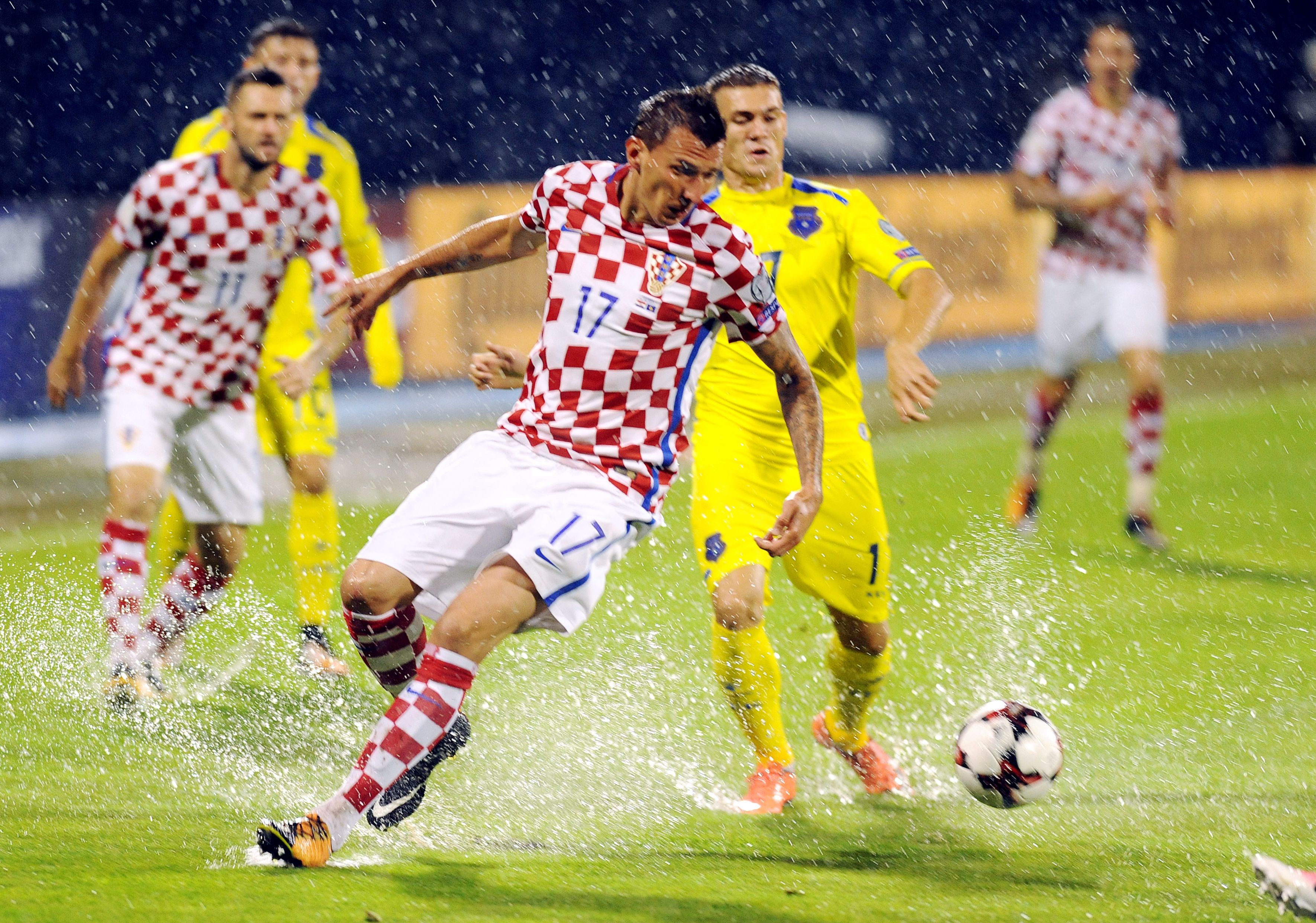 Mario Mandzukic kala membela timnas Kroasia