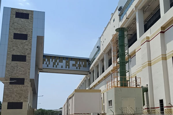 Stasiun LRT Pegangsaan Dua di Jalan Pegangsaan Dua Nomor 80, Kelapa Gading, Jakarta Utara,