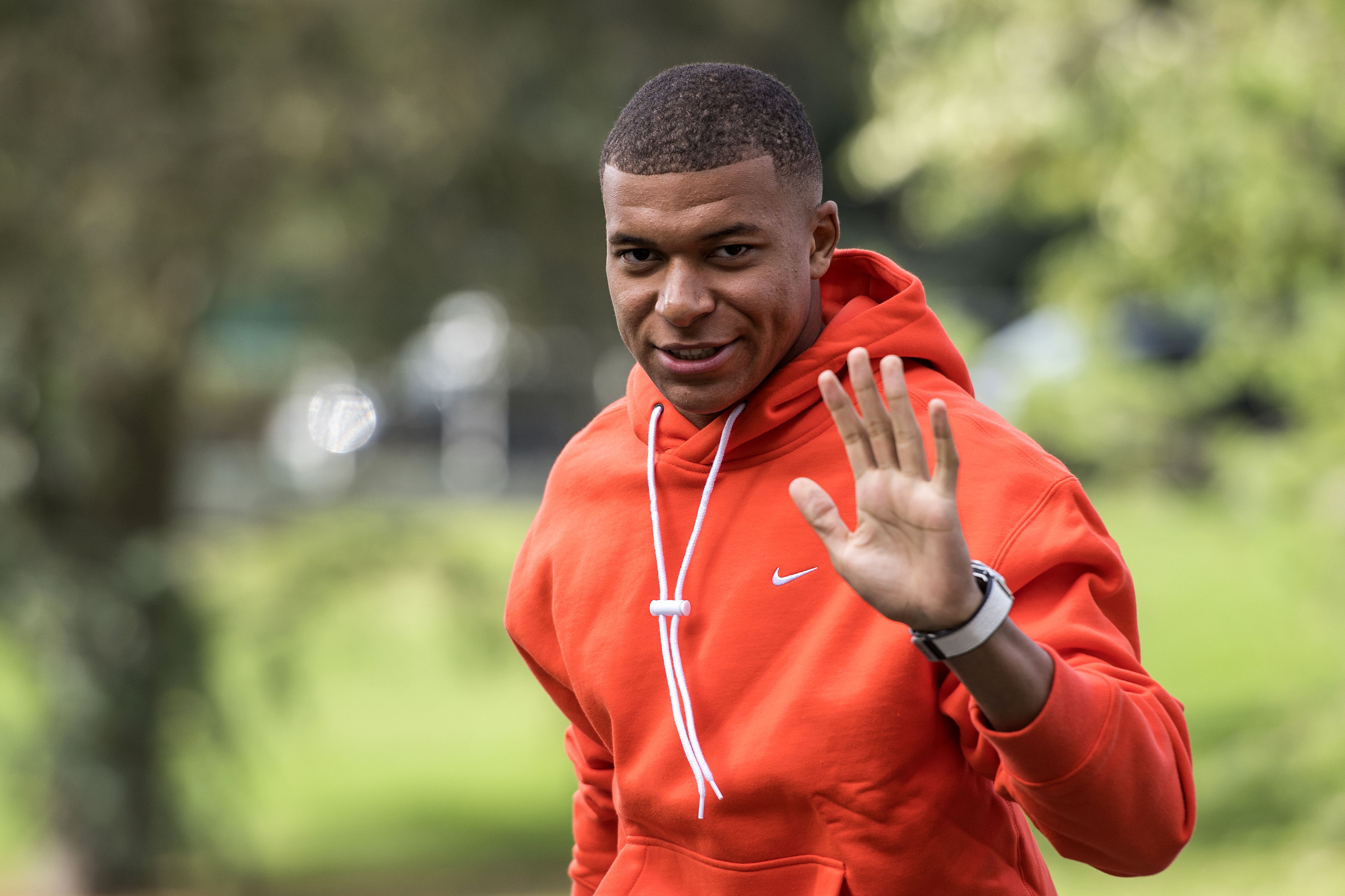 Kylian Mbappe tiba di fasilitas latihan timnas Prancis Clairefontaine-en-Yvelines