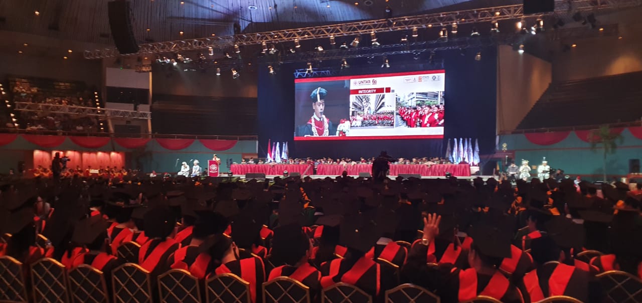 Wisuda ke-74 Universitas Tarumanagara