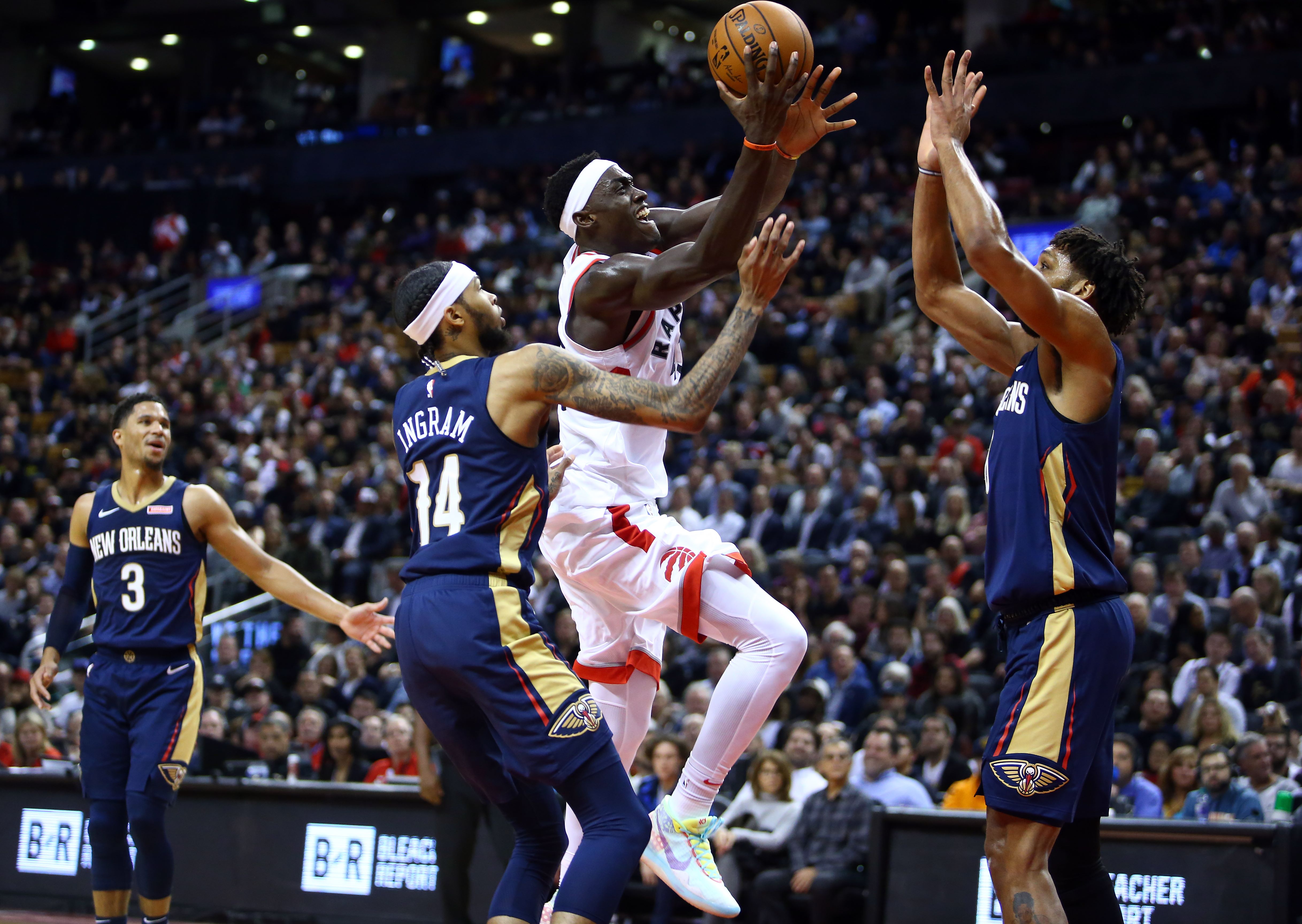 Laga NBA antara Toronto Raptors dan New Orleans Pelicans