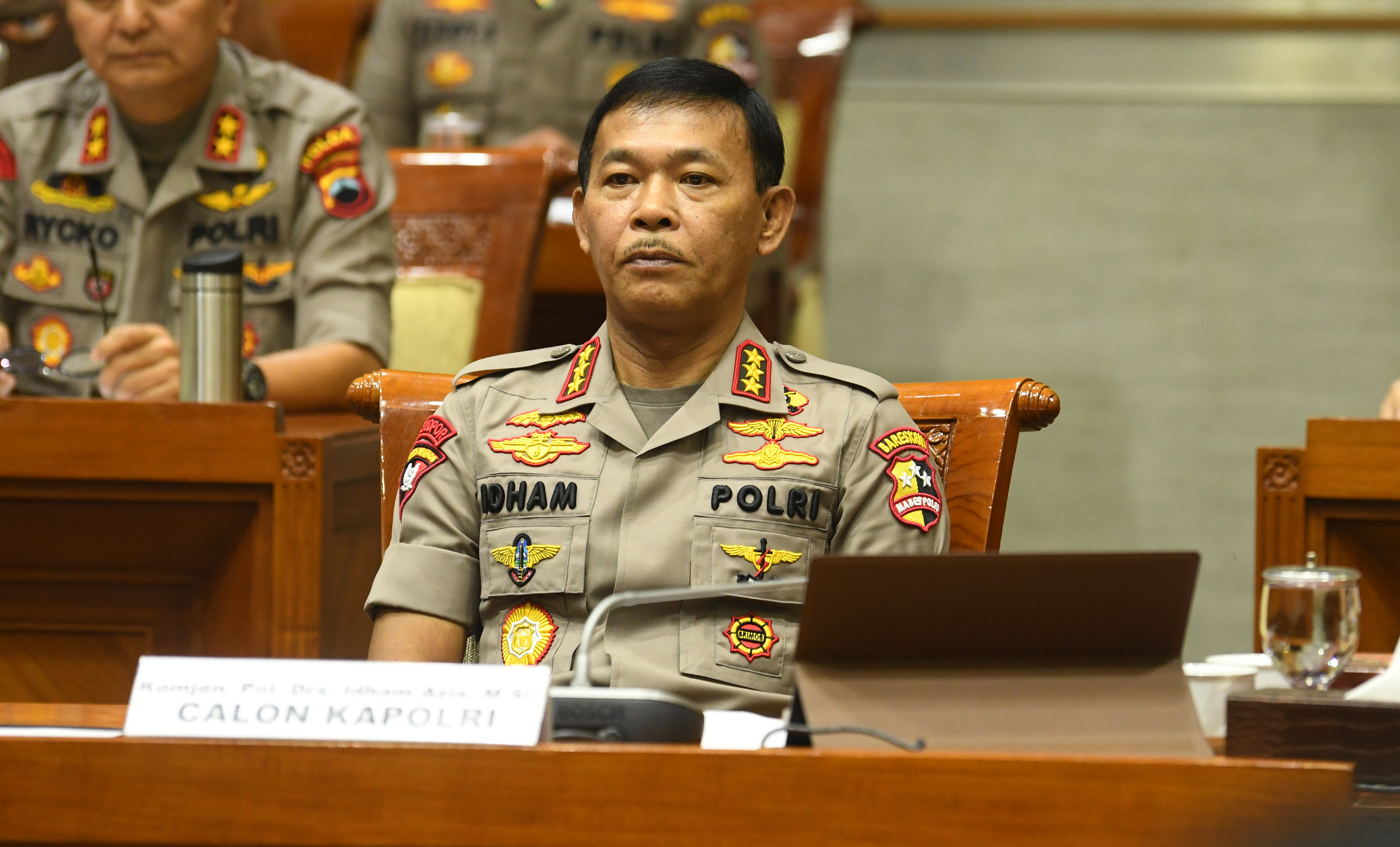 Kabareskrim Polri Komjen Pol Idham Aziz mengikuti Uji Kelayakan dan Kepatutan Calon Kapolri di ruang Komisi III DPR, Jakarta, Rabu (30/10).