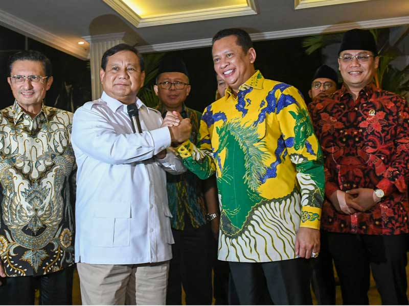 Prabowo bertemu dengan pimpinan MPR di kediaman Prabowo Subianto.
