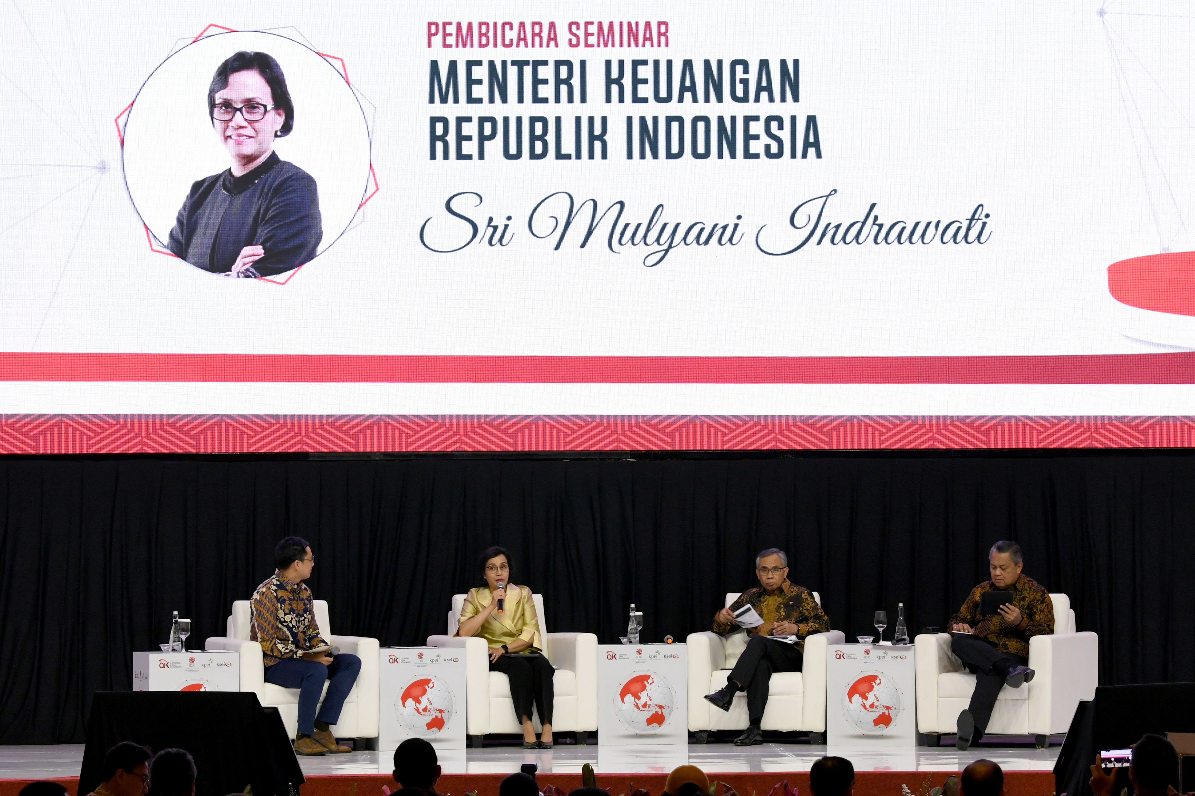 CEO NETWORKING 2019: Menteri Keuangan Sri Mulyani Indrawati (kedua kiri)