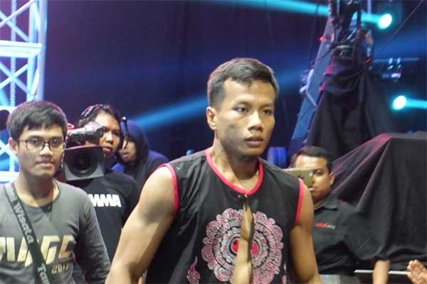 Hafid Nur Maradi bertekad mempertahankan sabuk juara kelas bulu One Pride, Sabtu (19/10) mendatang.