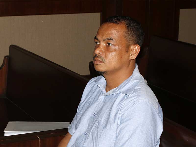 Terdakwa kasus dugaan suap kepada Gubernur Provinsi Kepulauan Riau nonaktif Nurdin Basirun, Abu Bakar.