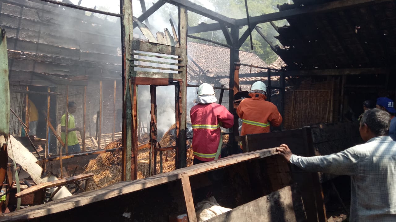 Kebakaran rumah di Bojonegoro.