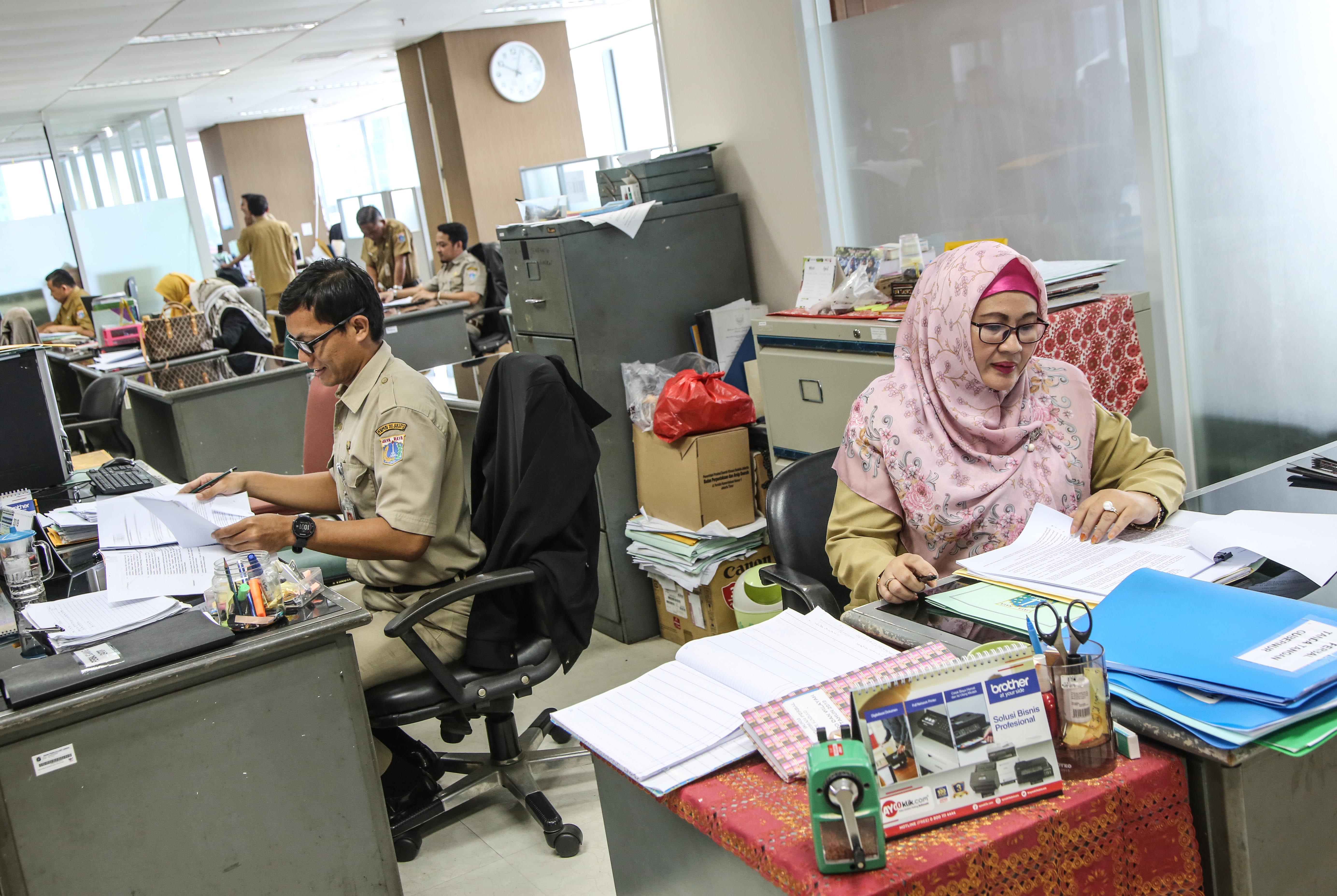 ASN DKI Jakarta melakukan kerja mereka