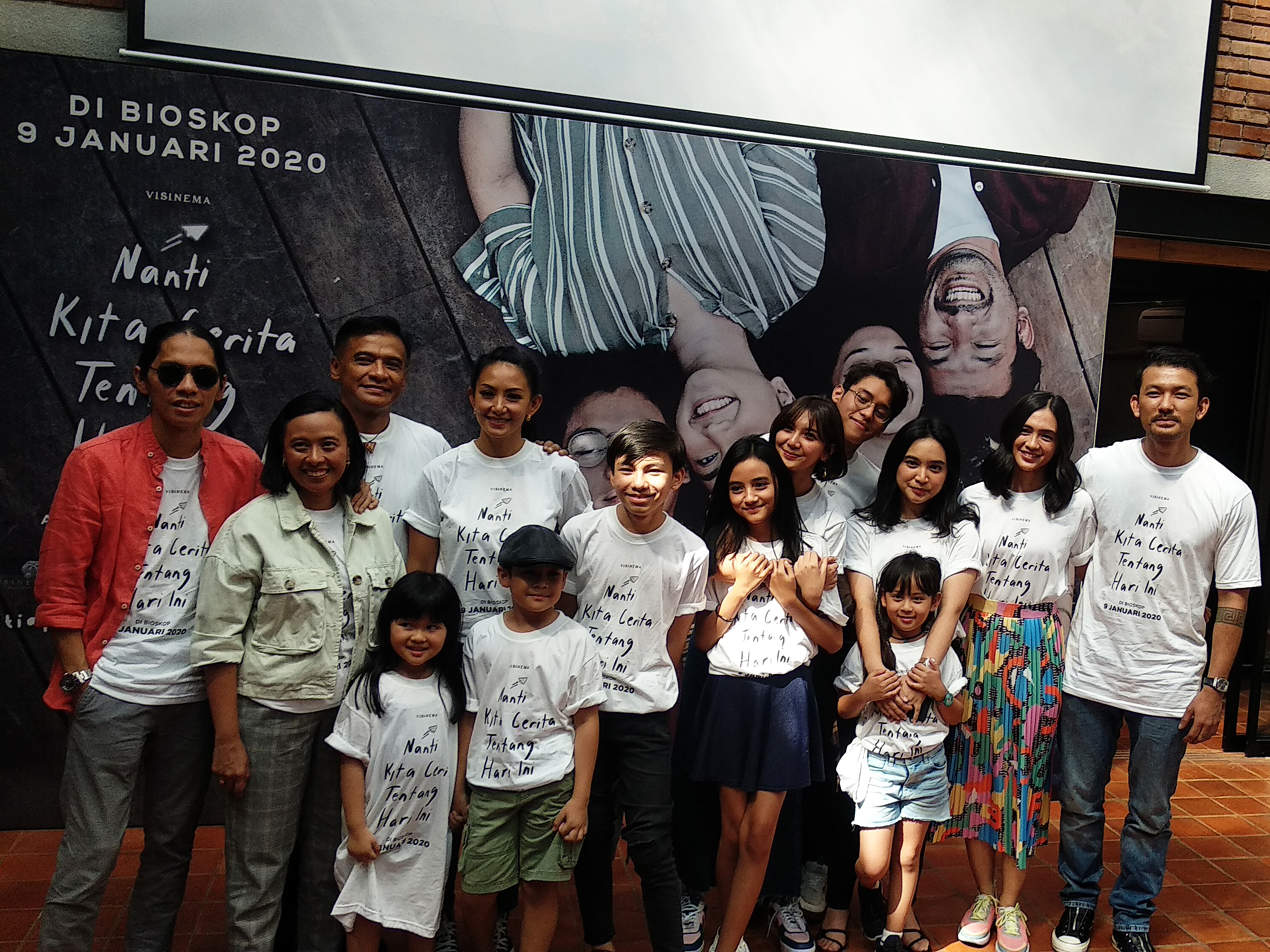 Film NKCTHI menandai 15 tahun kiprah sutradara Angga Dwimas Sasongko.