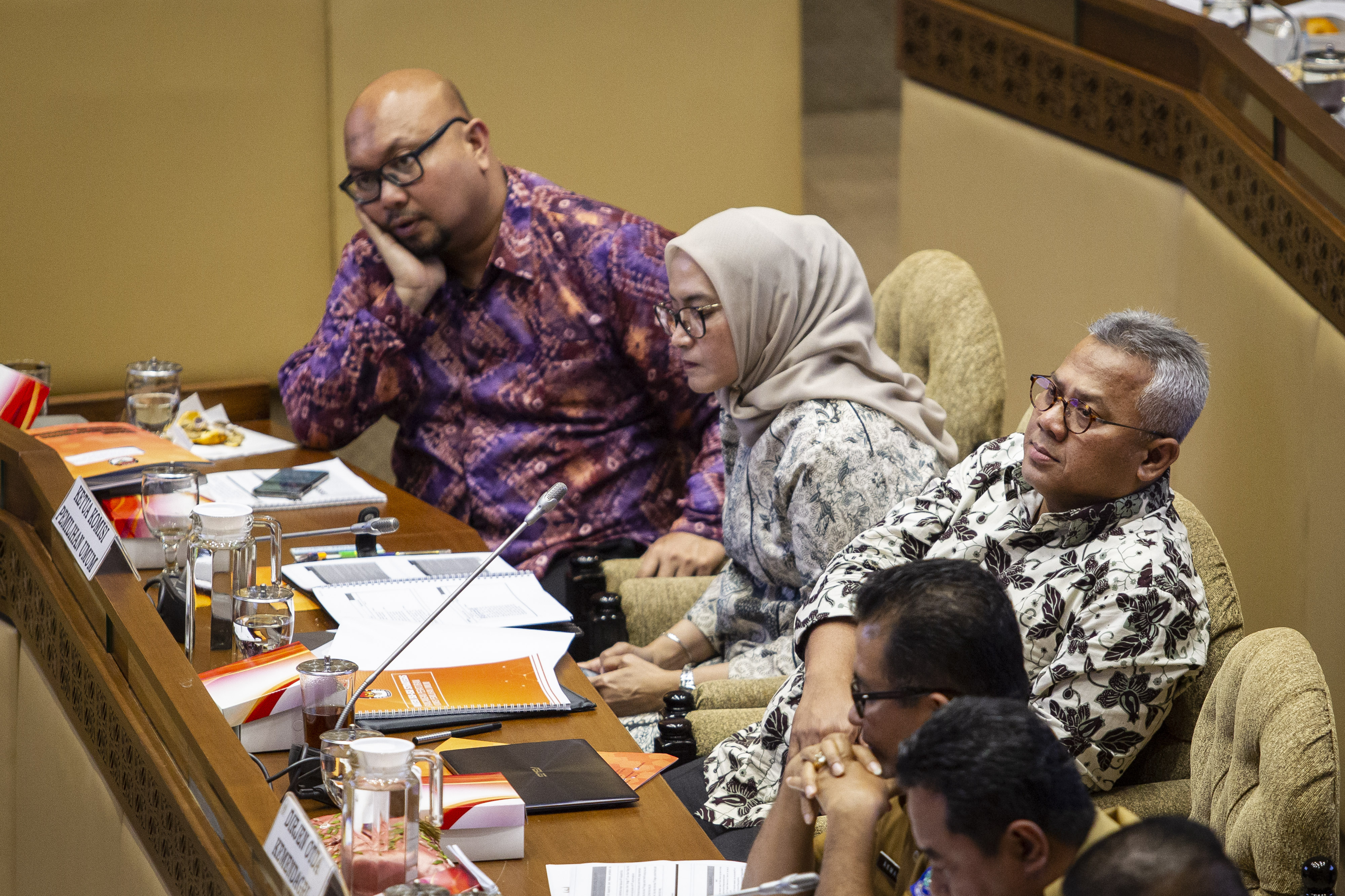 RDP Komisi II II DPR dengan KPU dan Bawaslu di Gedung Parlemen Senayan, Senin (4/11).