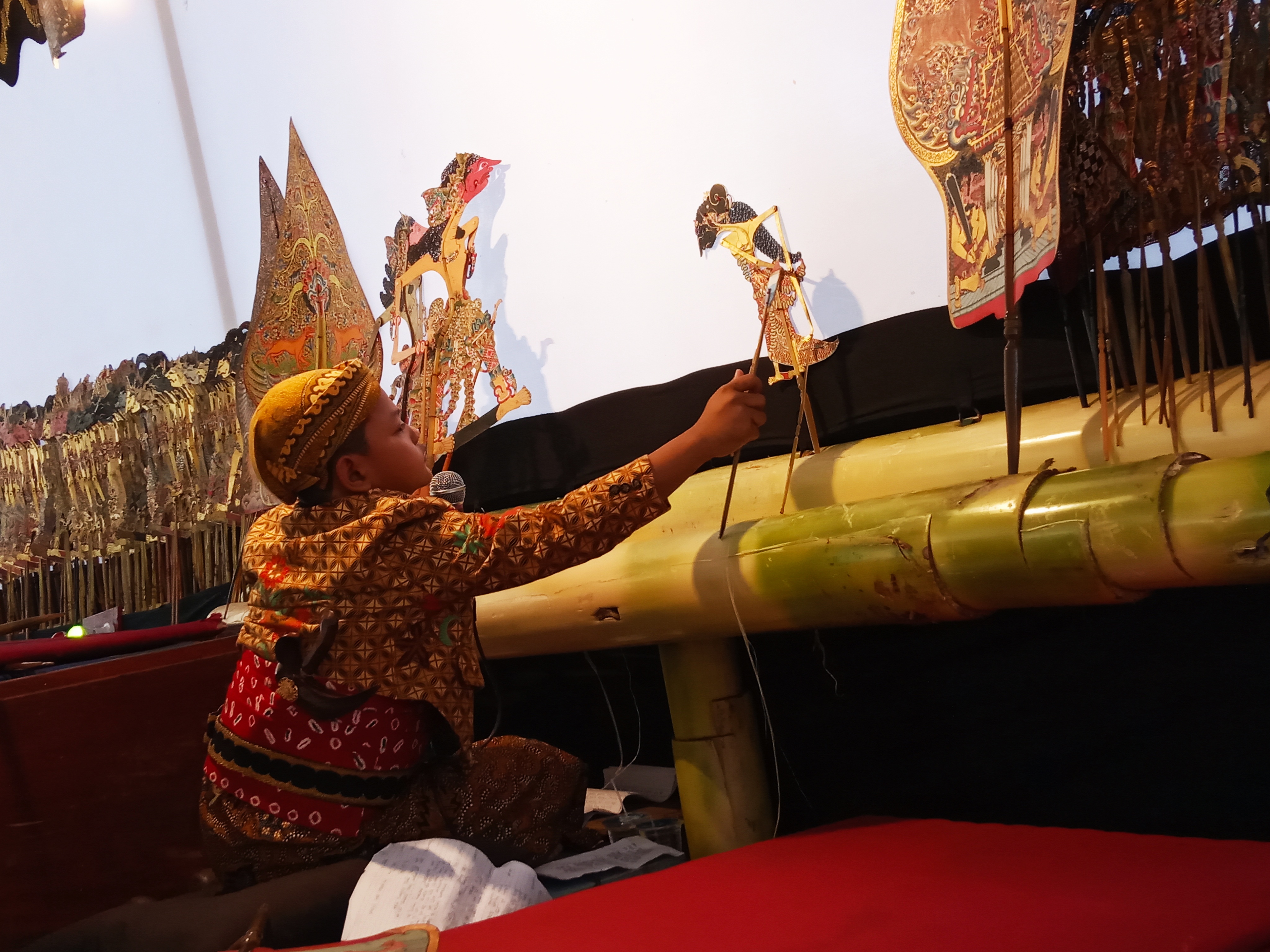 Festival dalang anak tingkat SD se-Kabupaten Klaten dalam menyambut Hari Wayang Nasional 7 November.