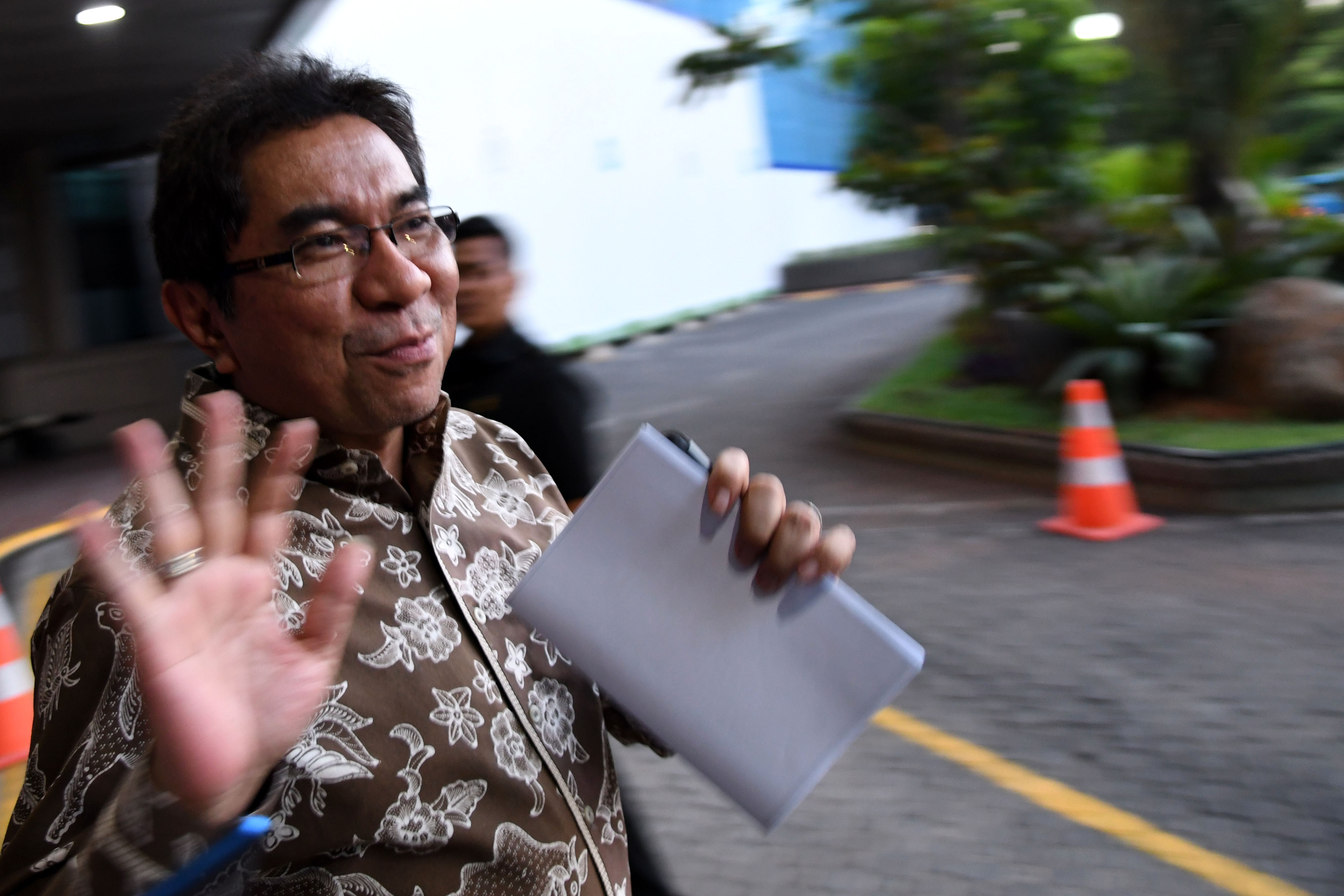 Direktur Utama Pelindo II  Evelyn G Masassya 