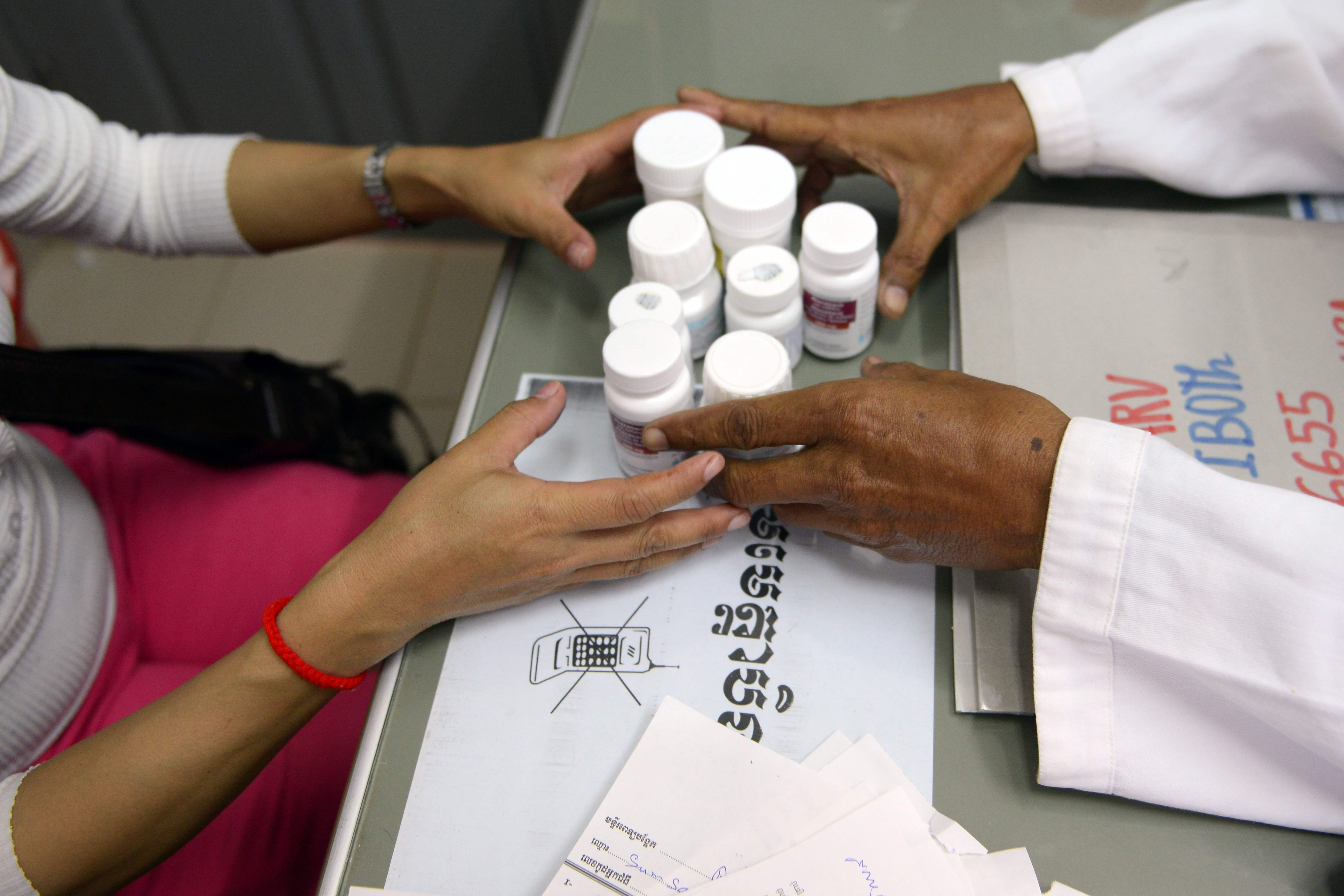 Ketersediaan Obat HIV/AIDS untuk Anak Terkendala Impor