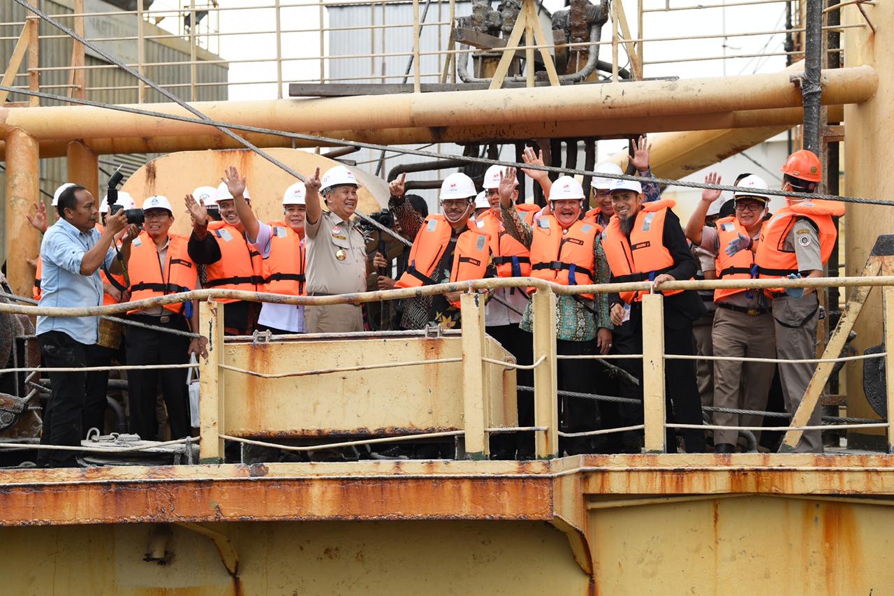 Mentan Syahrul Yasin Limpo melepas ekspor pakan ternak yang merupakan produk olahan gandum ke Filipina sebanyak 7.700 ton.