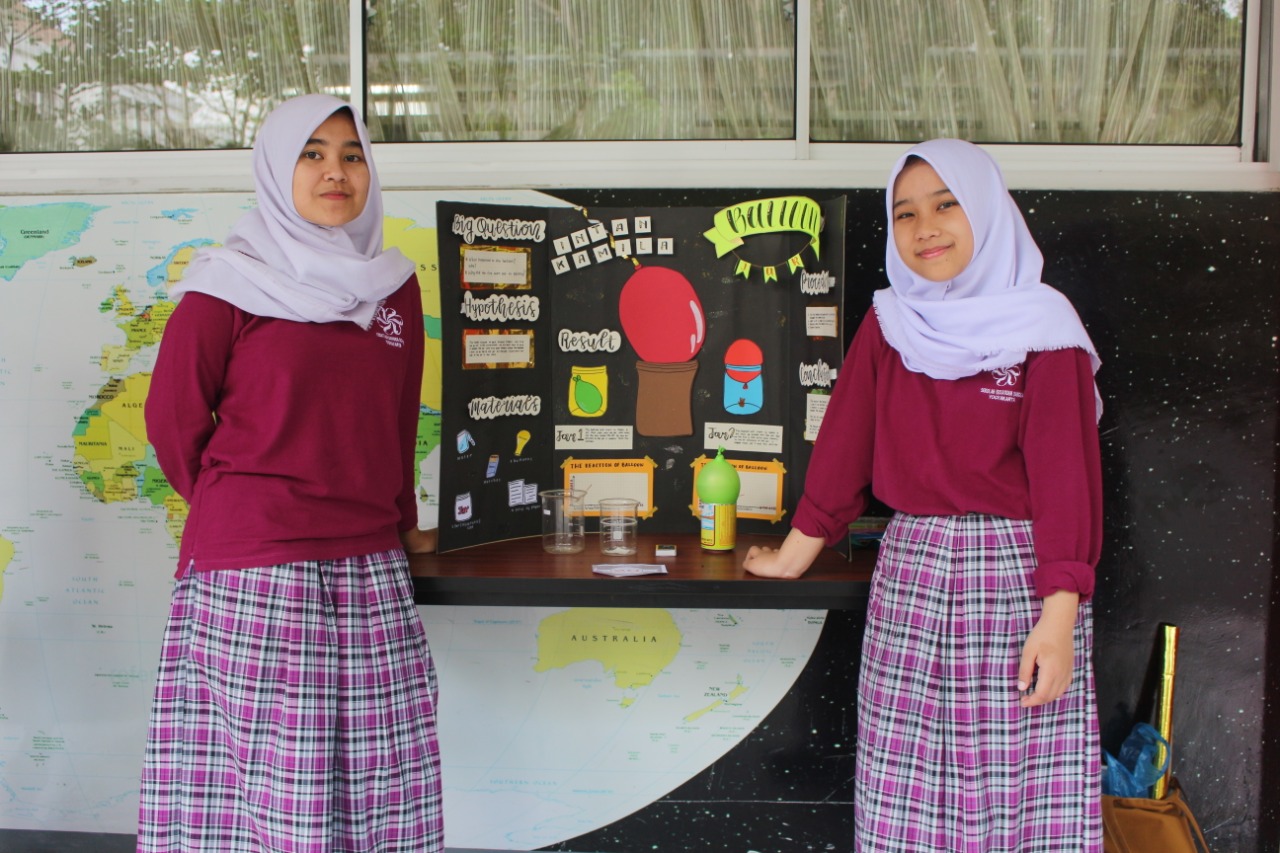 Siswa KBS Yoogyakarta saat acara Festival Bahasa Satu Hati