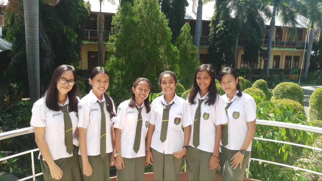 Siswa SMAK Frateran Maumere yang jadi duta muda Indoensia di 3 negara