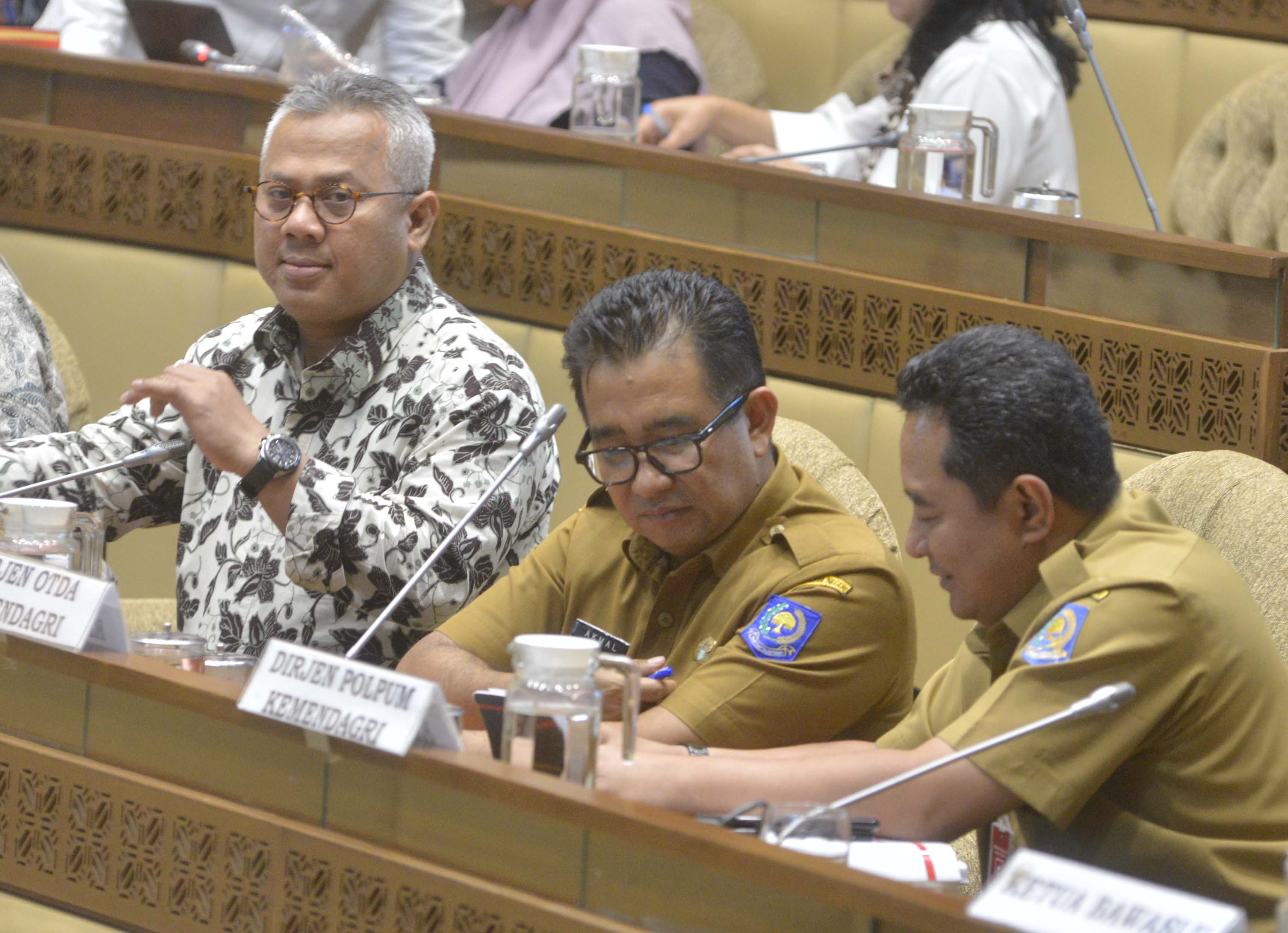 KPU VS Pemerintah dan DPR Soal Eks Koruptor Maju Pilkada