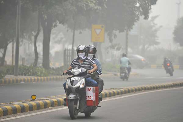 New Delhi Tersedak Asap Polusi Udara