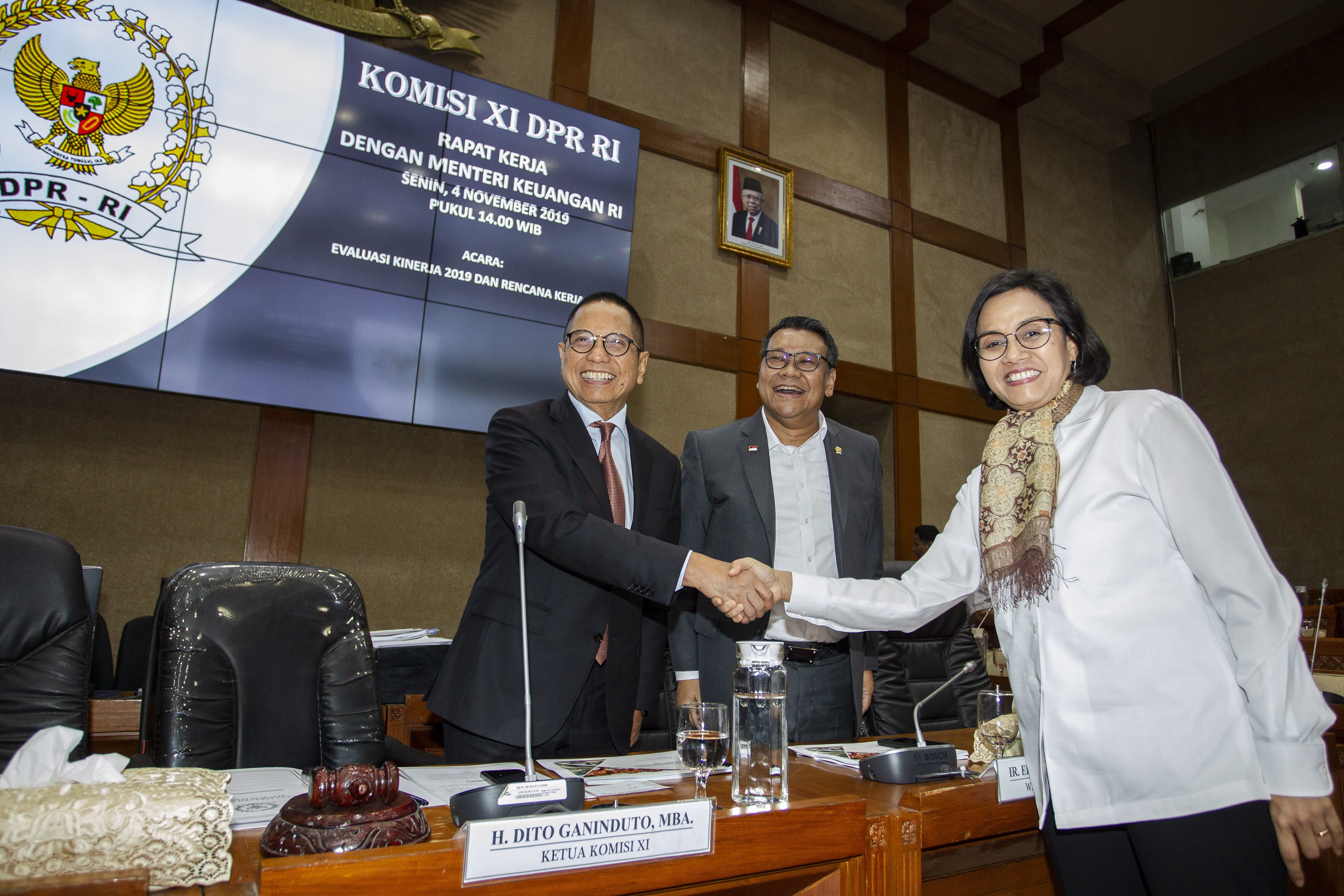 Rapat kerja Menteri keuangan Sri Mulyani dengan Komisi XI DPR RI