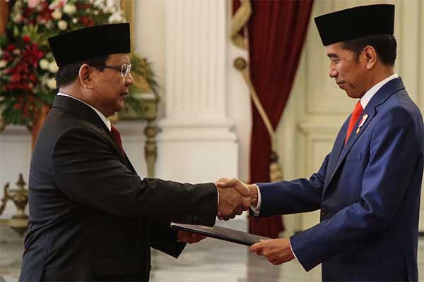 Utamakan Industri Strategis Dalam Negeri