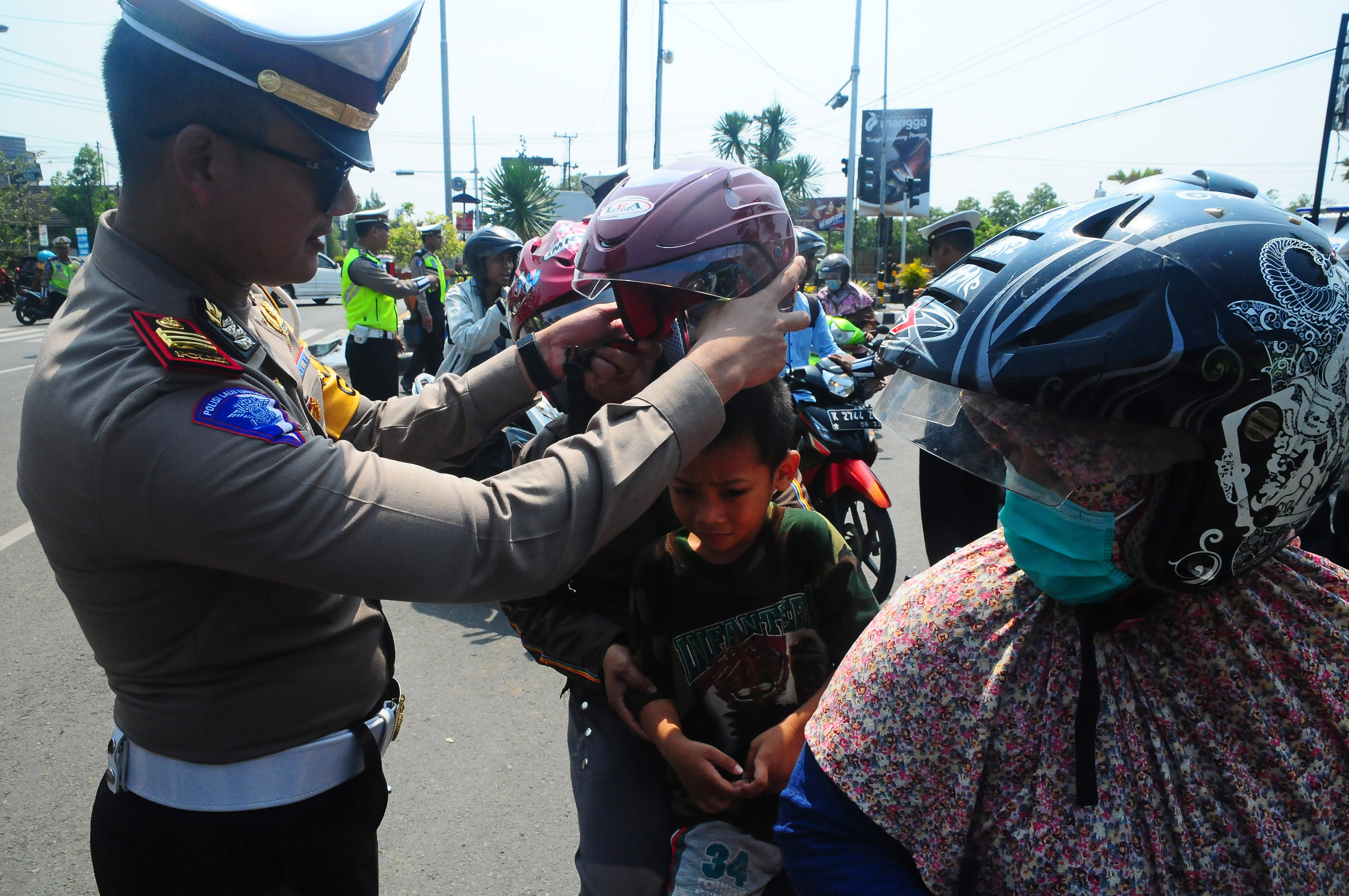 Jadi Pengayom Masyarakat, Anggota Polri Dituntut Hidup Sederhana
