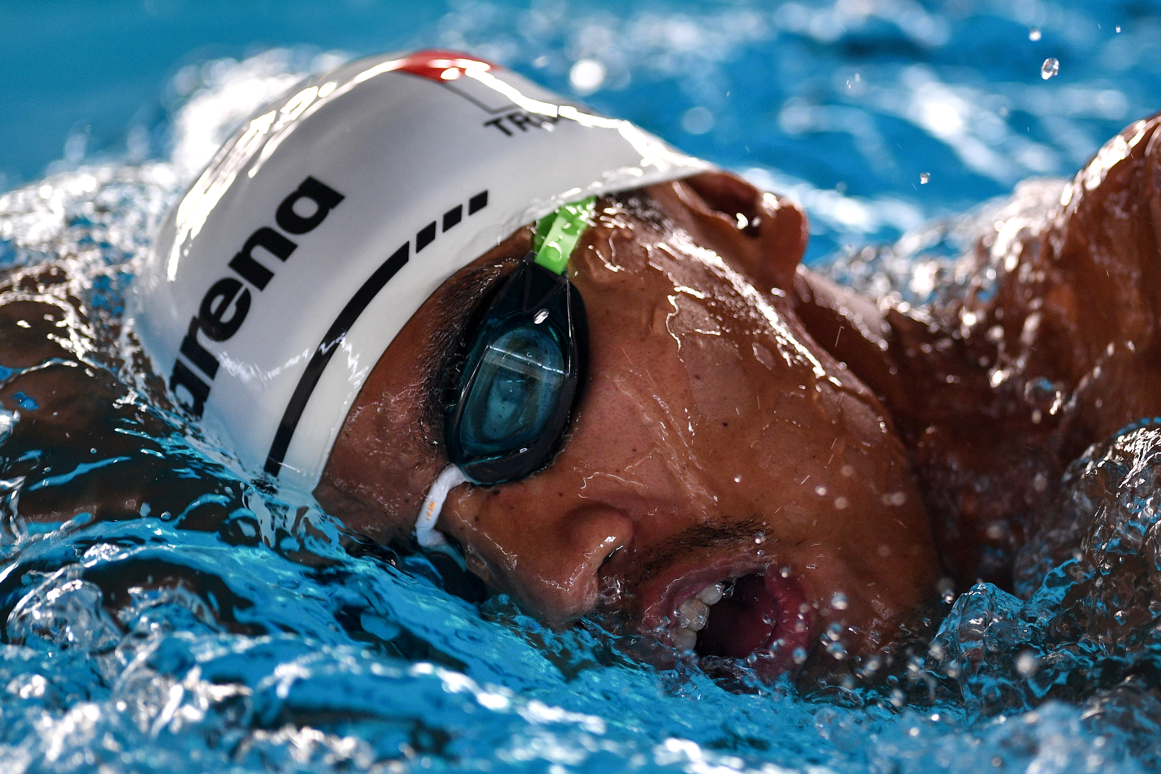 Perenang Trady Fauzi Siidiq berlatih di Pelatnas renang