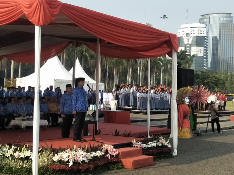 Gubernur Anies Baswedan menjadi inspektur Upacara Hari Pahlawan Nasional di kawasan Monas, Minggu (10/11)