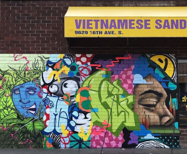 Salah satu bentuk karya seniman mural Indonesia, Tuyuloveme, yang ia buat berkolaborasi dengan seniman lainnya. 