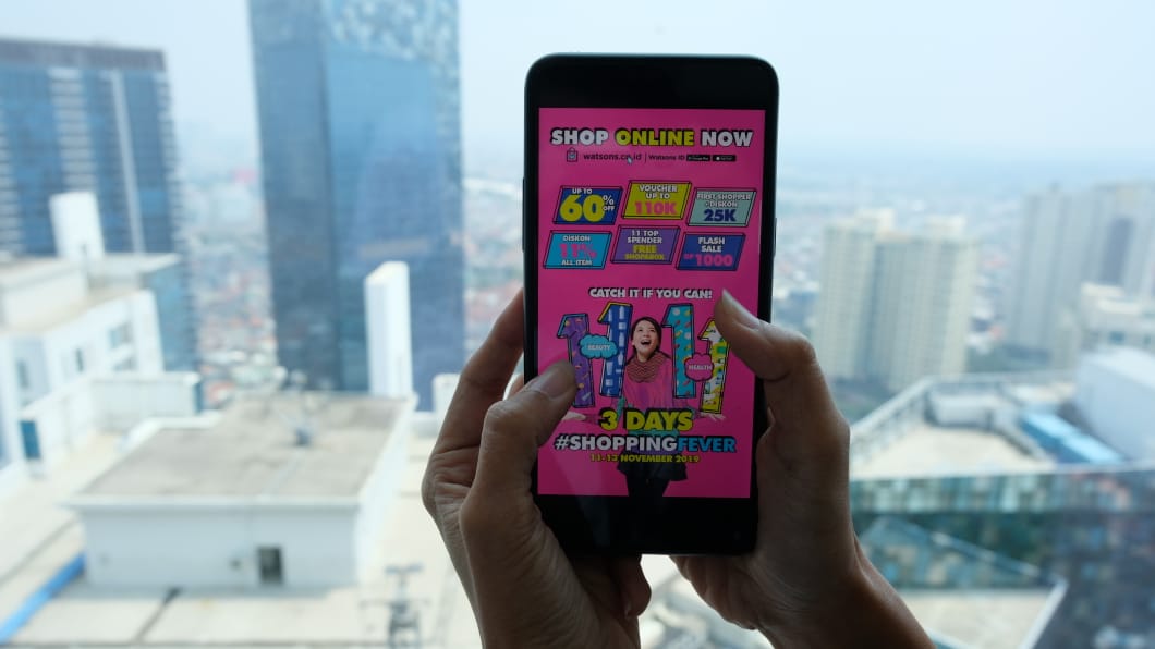 Sejumlah perusahaan online tawarkan diskon besar pada Hari  Belanja Online Nasional (Harbolnas).  