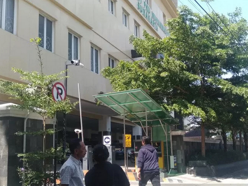 Suasana Rumah Sakit PKU Muhammadiyah Surakarta, Jawa Tengah, menjelang kelahiran bakal cucu ketiga Presiden Joko Widodo, Jumat (15/11)